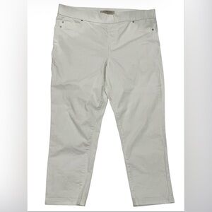 Liverpool Women’s White The Crop pull on pants Size 16/33
